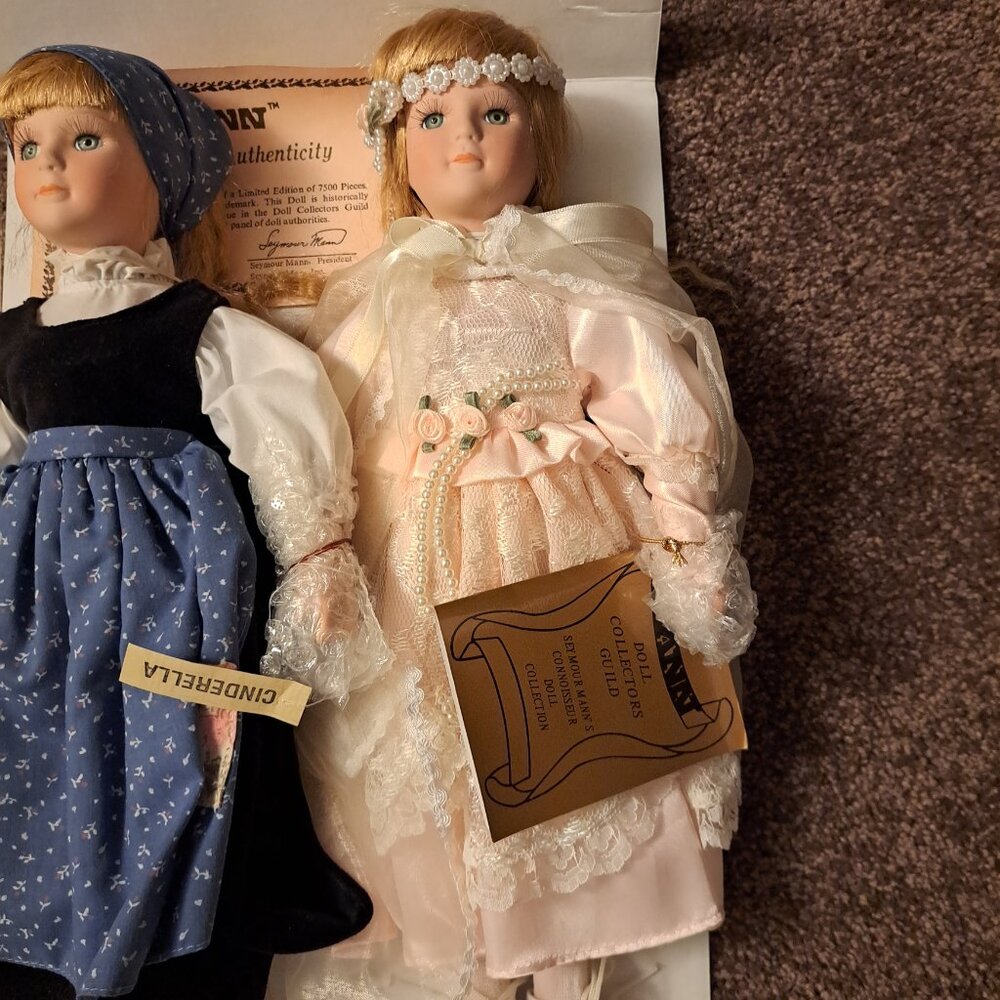 NIB Vintage Seymour Mann Connoisseur Collection doll set featuring 2 dolls - Picture 4 of 12